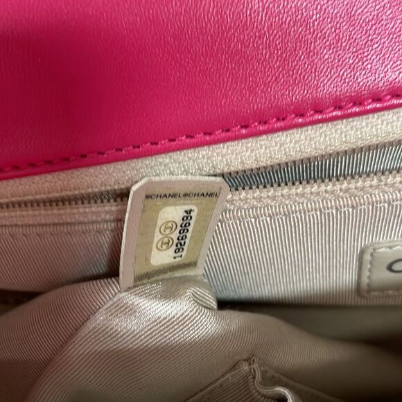 Chanel Boy Flap Bag Quilted Lambskin Large Pink - Picture 8 of 8